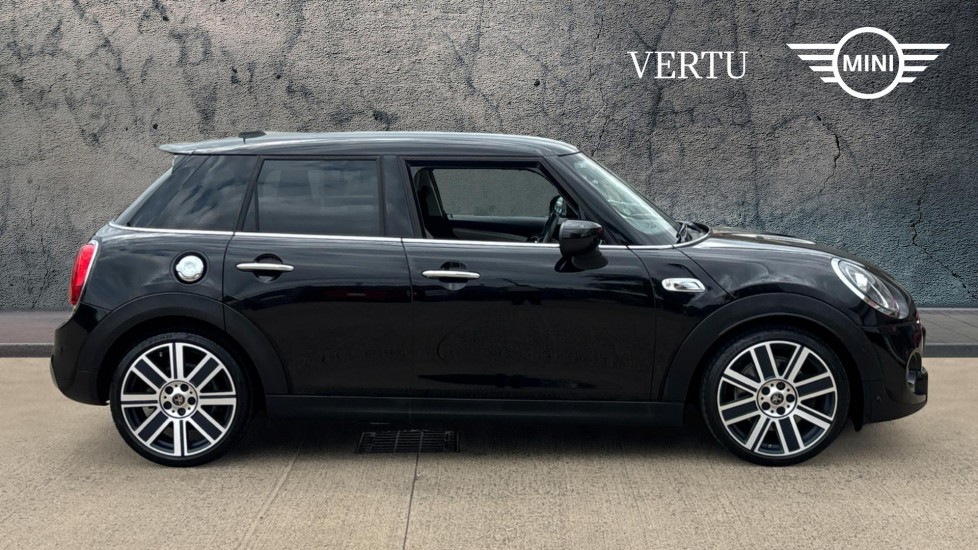 MINI Hatchback 2.0 Cooper S Exclusive II 5dr Auto Petrol Hatchback - Image 3