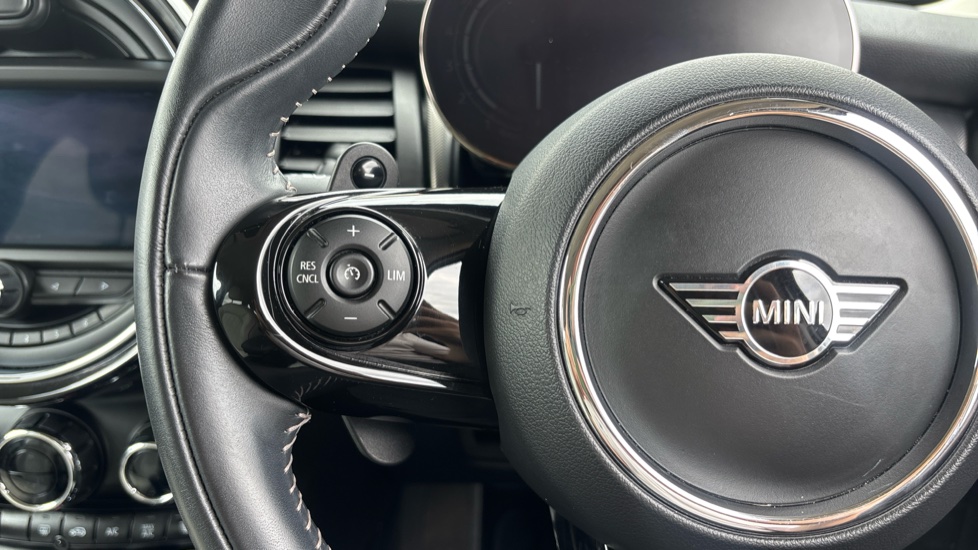 MINI Hatchback 2.0 Cooper S Exclusive II 5dr Auto Petrol Hatchback - Image 17