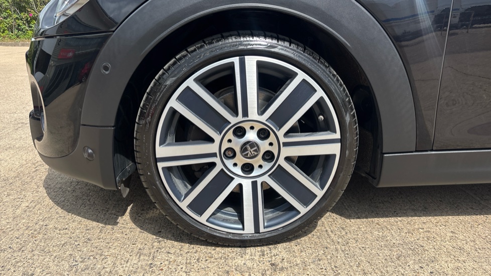 MINI Hatchback 2.0 Cooper S Exclusive II 5dr Auto Petrol Hatchback - Image 27