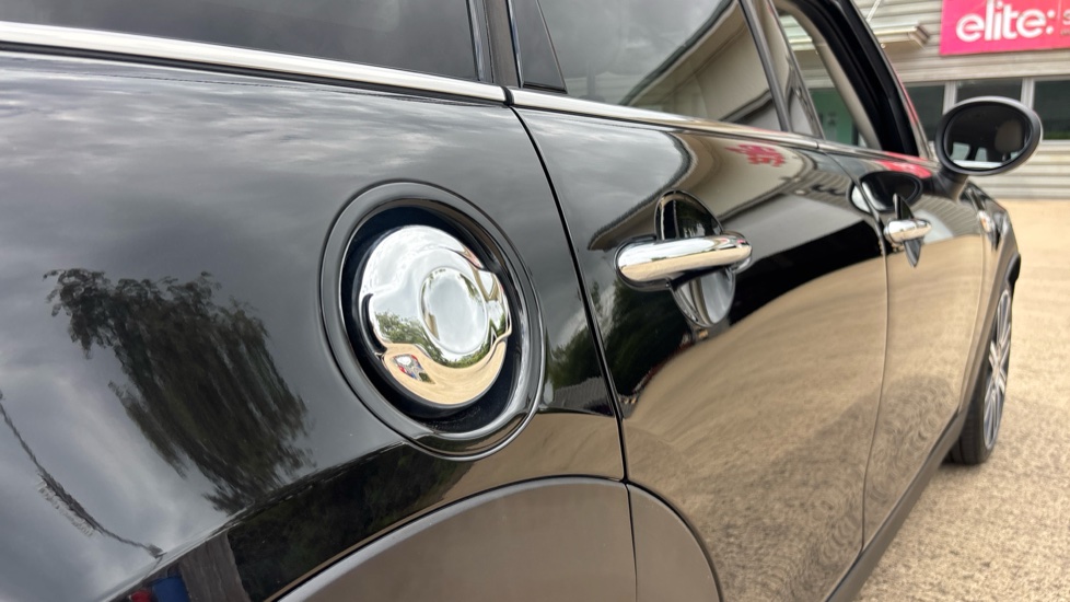 MINI Hatchback 2.0 Cooper S Exclusive II 5dr Auto Petrol Hatchback - Image 33