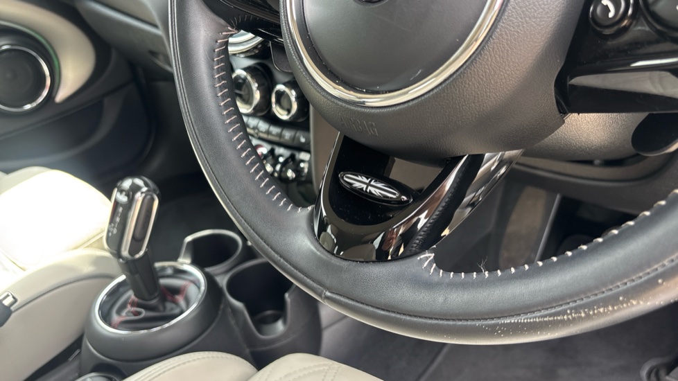 MINI Hatchback 2.0 Cooper S Exclusive II 5dr Auto Petrol Hatchback - Image 38