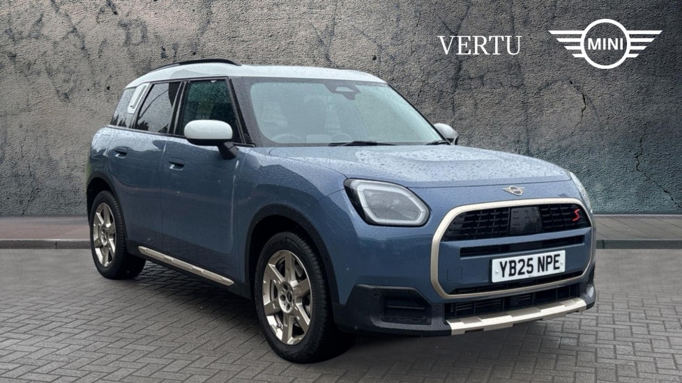 MINI Countryman 2.0 S Exclusive ALL4 5dr Auto Petrol Hatchback - Image 1