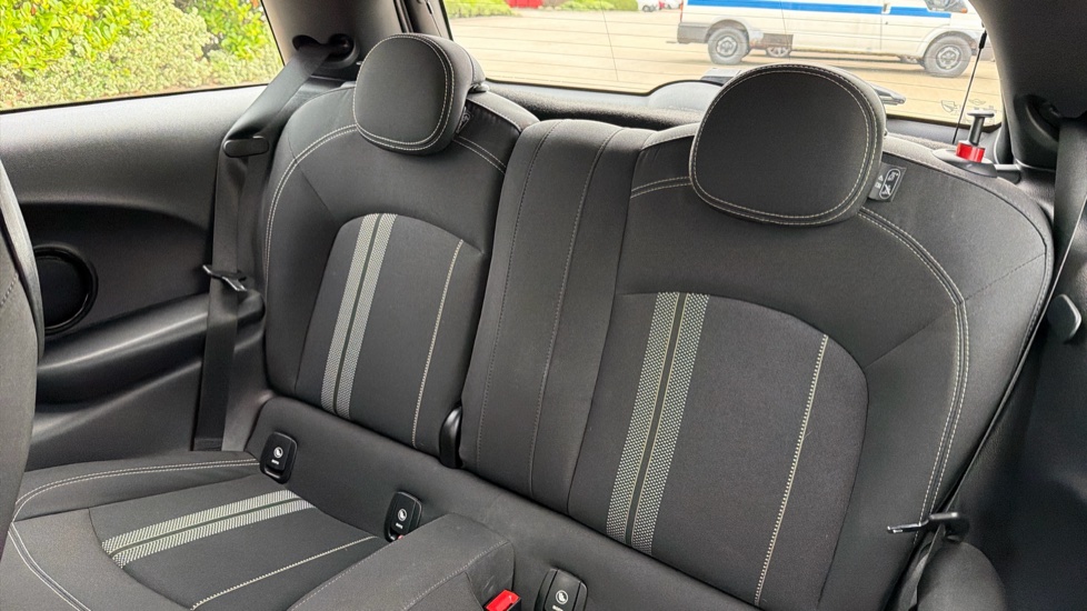 MINI Hatchback 1.5 Cooper Sport II 3dr Petrol Hatchback - Image 12
