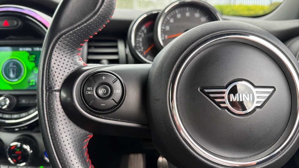 MINI Hatchback 1.5 Cooper Sport II 3dr Petrol Hatchback - Image 17