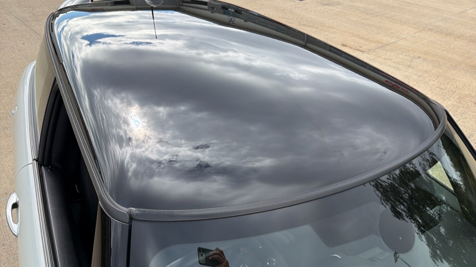 MINI Hatchback 1.5 Cooper Sport II 3dr Petrol Hatchback - Image 21