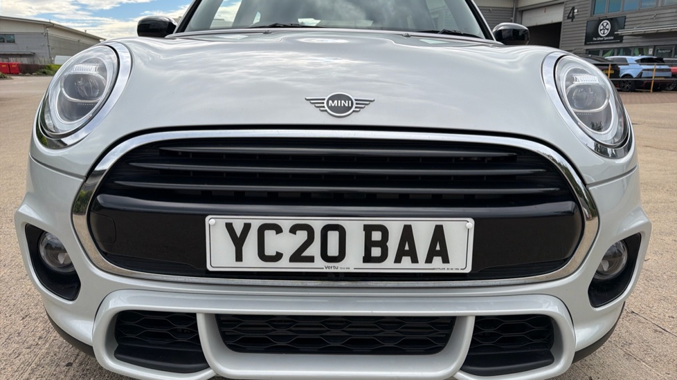 MINI Hatchback 1.5 Cooper Sport II 3dr Petrol Hatchback - Image 25