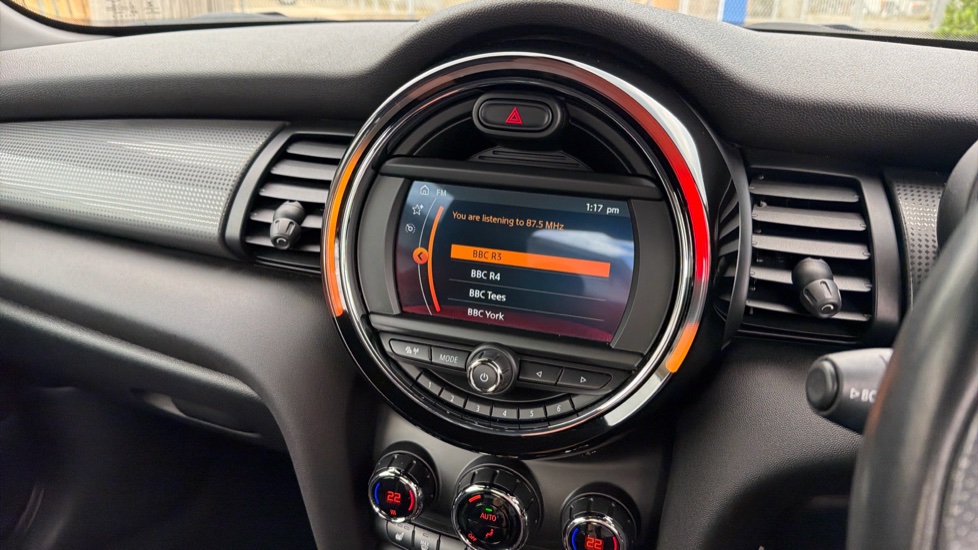 MINI Hatchback 1.5 Cooper Sport II 3dr Petrol Hatchback - Image 41