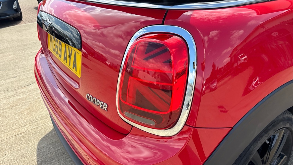 MINI Convertible 1.5 Cooper Sport II 2dr Petrol Convertible - Image 22