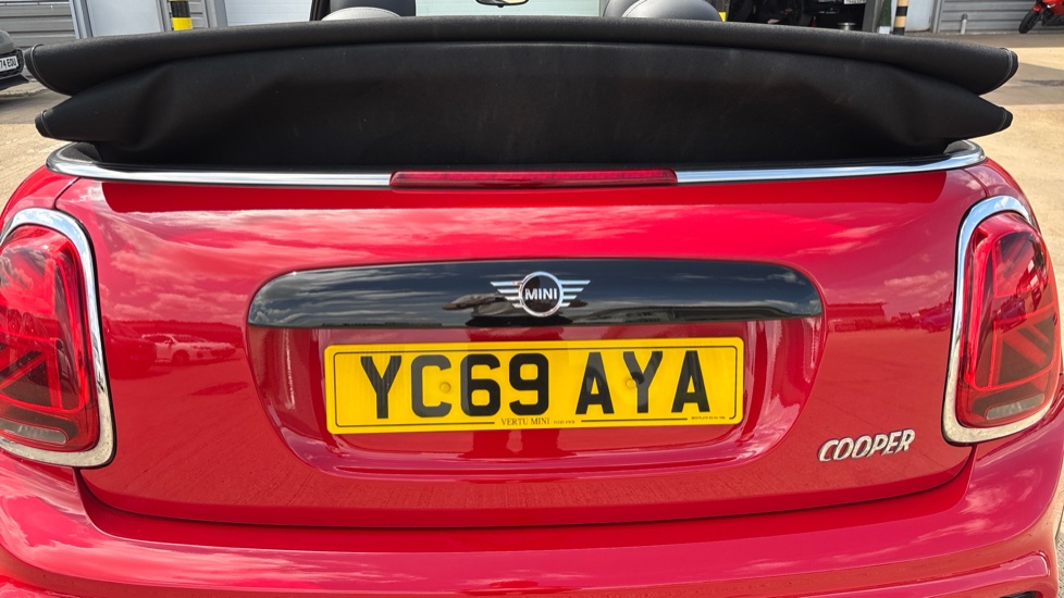 MINI Convertible 1.5 Cooper Sport II 2dr Petrol Convertible - Image 30