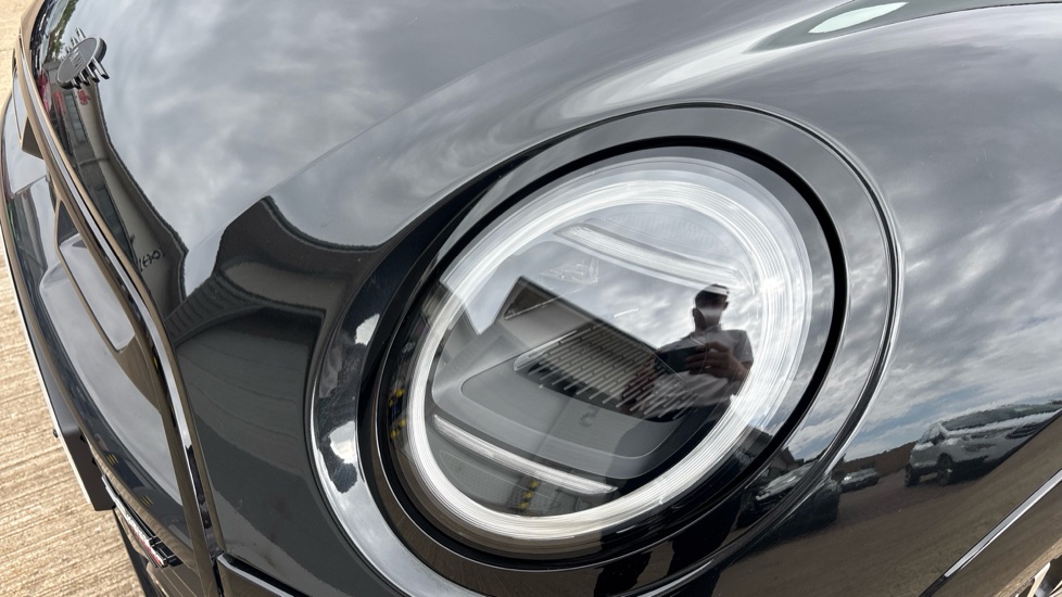 MINI Cooper 2.0 S Sport 3dr Auto Petrol Hatchback - Image 26