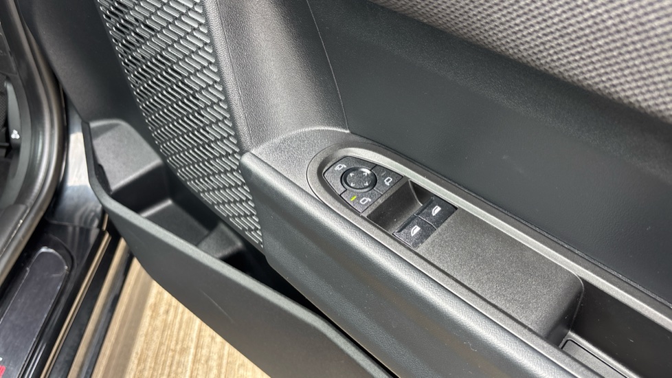 MINI Cooper 2.0 S Sport 3dr Auto Petrol Hatchback - Image 37