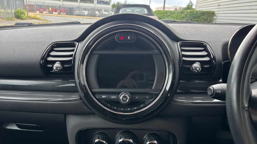 MINI Clubman 1.5 Cooper Classic 6dr Auto Petrol Estate - Image 8