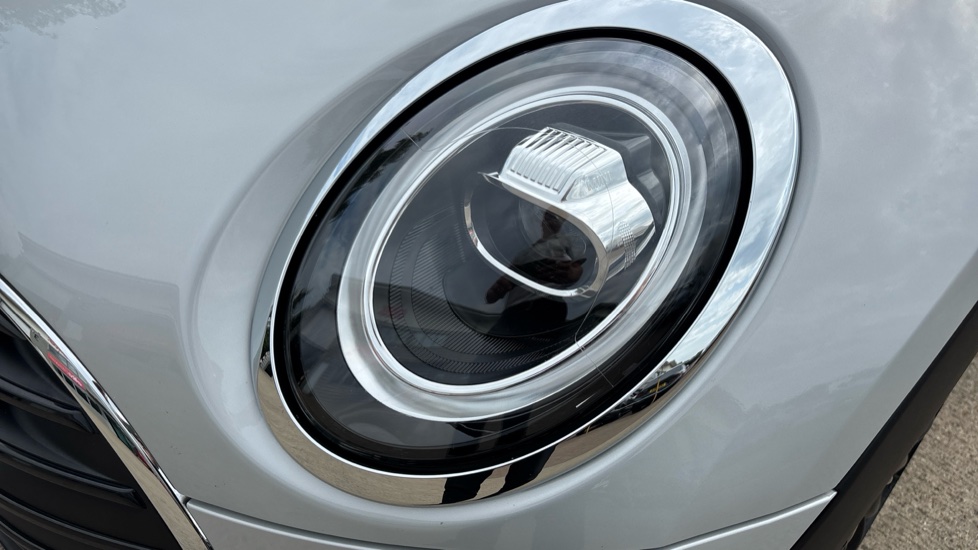 MINI Clubman 1.5 Cooper Classic 6dr Auto Petrol Estate - Image 25
