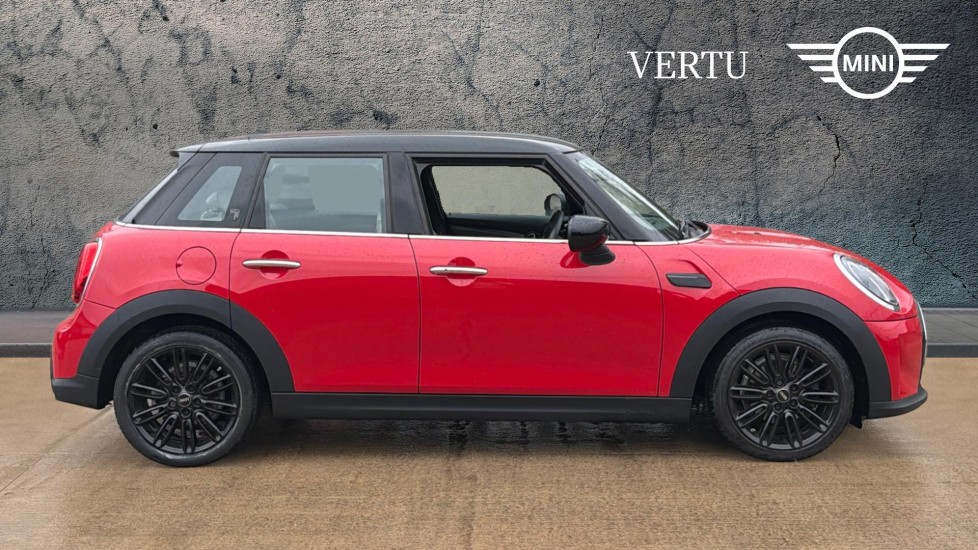 MINI Hatchback 1.5 Cooper Exclusive Premium 5dr Auto Petrol Hatchback - Image 3