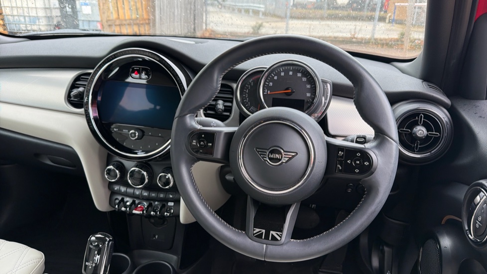 MINI Hatchback 1.5 Cooper Exclusive Premium 5dr Auto Petrol Hatchback - Image 5