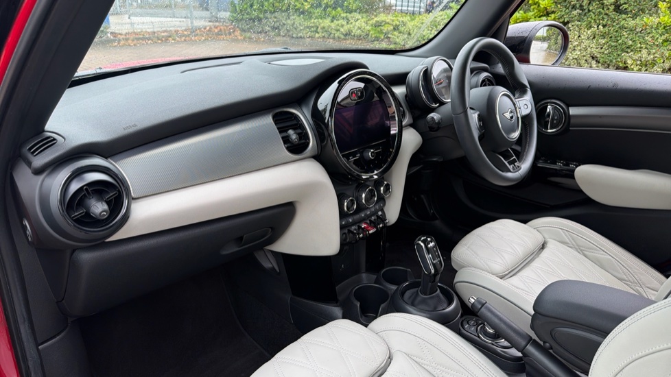 MINI Hatchback 1.5 Cooper Exclusive Premium 5dr Auto Petrol Hatchback - Image 7