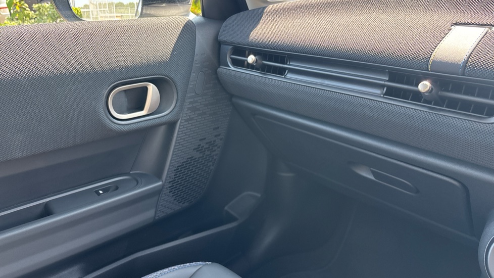 MINI Cooper 2.0 S Classic [Level 2] 3dr Auto Petrol Hatchback - Image 51
