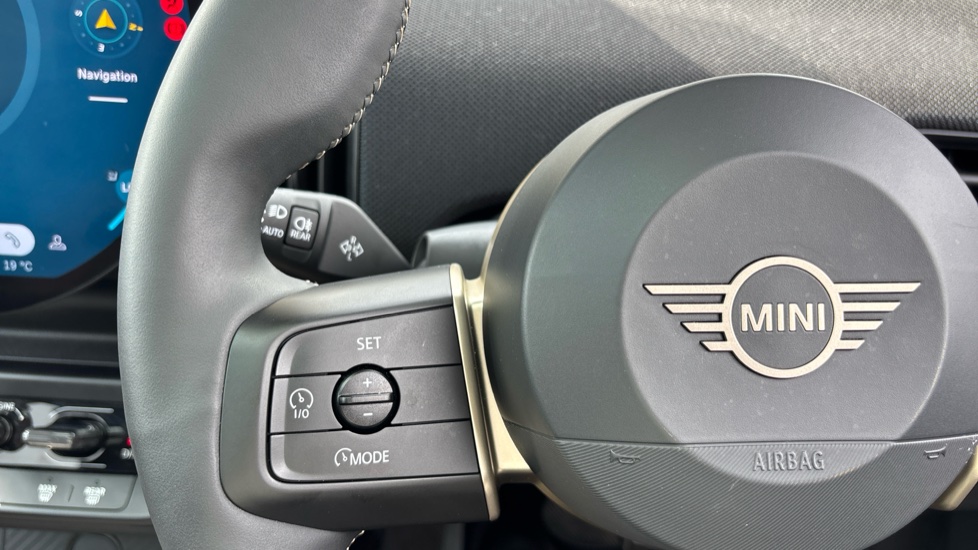 MINI Cooper 2.0 S Classic [Level 2] 5dr Auto Petrol Hatchback - Image 17