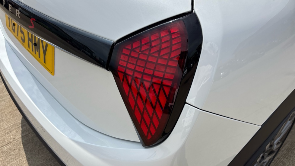 MINI Cooper 2.0 S Classic [Level 2] 5dr Auto Petrol Hatchback - Image 22