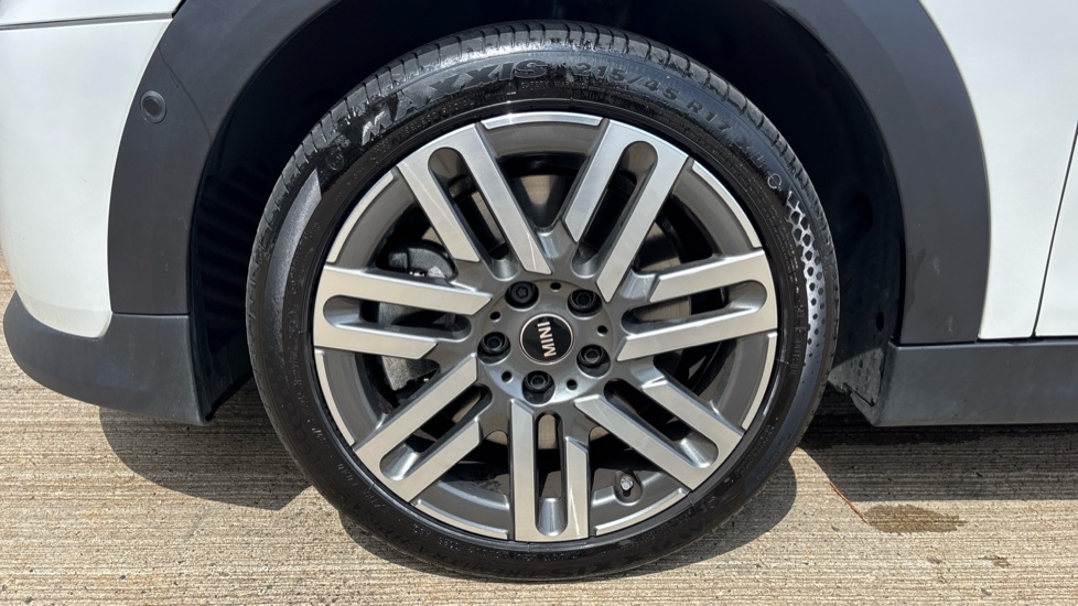 MINI Cooper 2.0 S Classic [Level 2] 5dr Auto Petrol Hatchback - Image 28