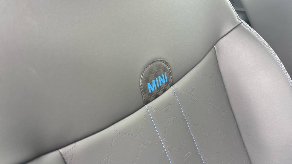 MINI Cooper 1.5 C Classic 3dr Auto Petrol Hatchback - Image 33
