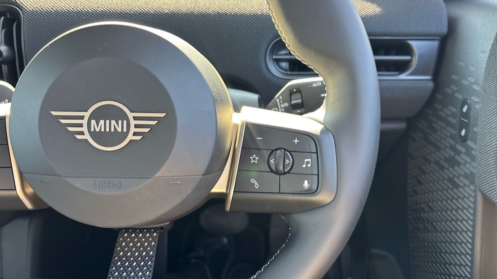 MINI Cooper 1.5 C Classic [Level 1] 3dr Auto Petrol Hatchback - Image 18