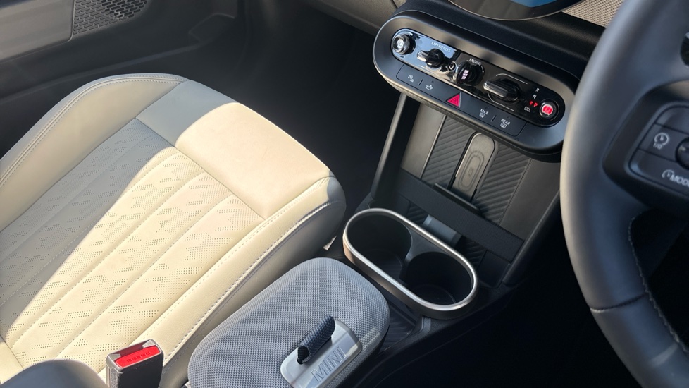 MINI Cooper 2.0 S Exclusive [Level 3] 2dr Auto Petrol Convertible - Image 10