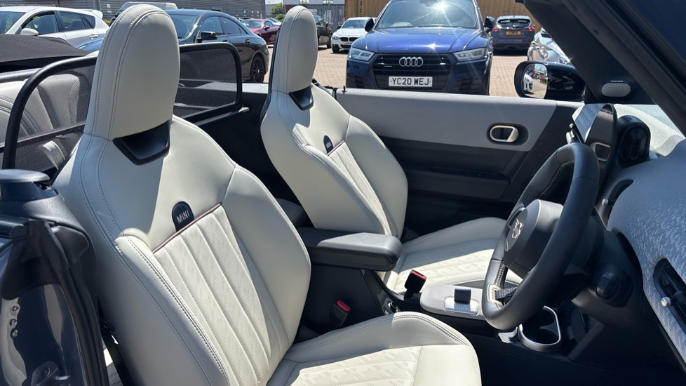 MINI Cooper 2.0 S Exclusive [Level 3] 2dr Auto Petrol Convertible - Image 11