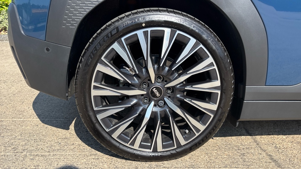 MINI Aceman 135kW E Exclusive [Level 2] 43kWh 5dr Auto Electric Hatchback - Image 32