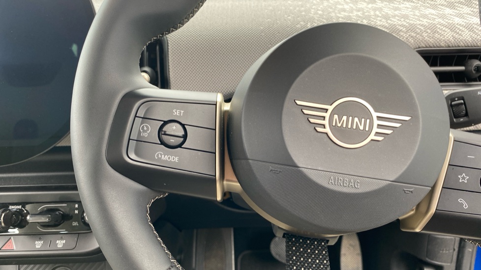 MINI Cooper 1.5 C Exclusive 5dr Auto Petrol Hatchback - Image 17