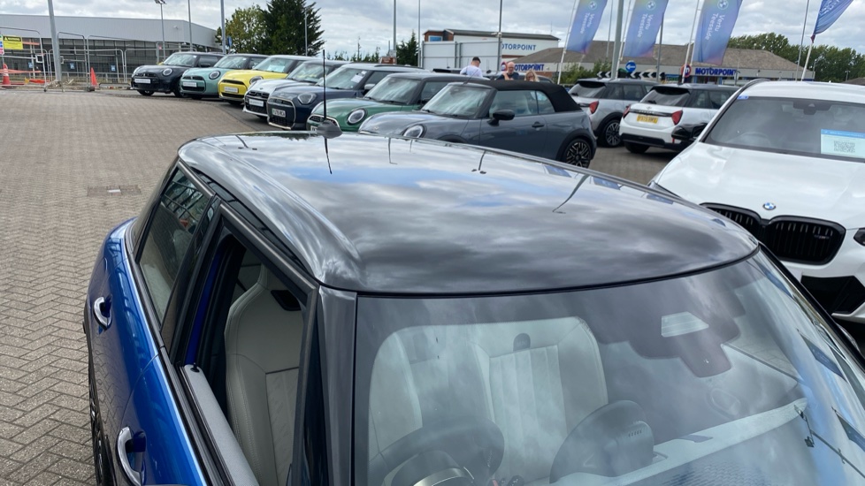 MINI Cooper 1.5 C Exclusive 5dr Auto Petrol Hatchback - Image 21
