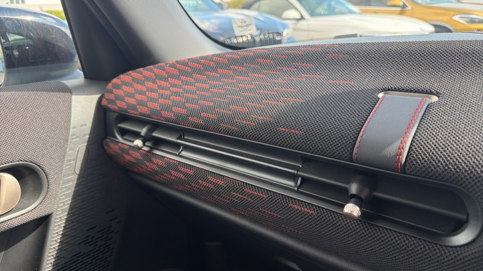 MINI Cooper 1.5 C Sport 5dr Auto Petrol Hatchback - Image 36