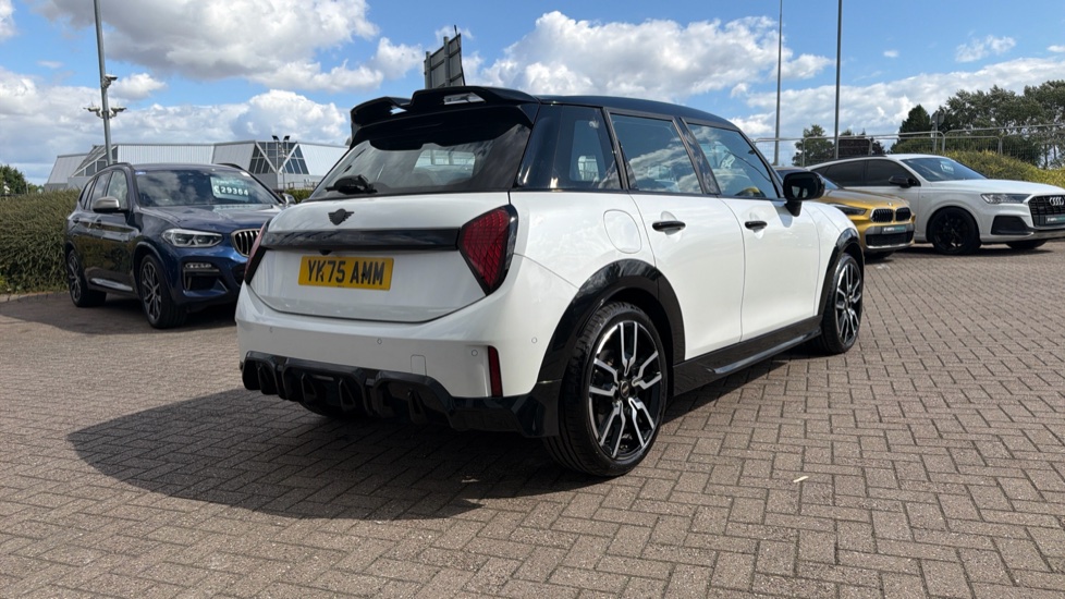 MINI Cooper 1.5 C Sport 5dr Auto Petrol Hatchback - Image 39