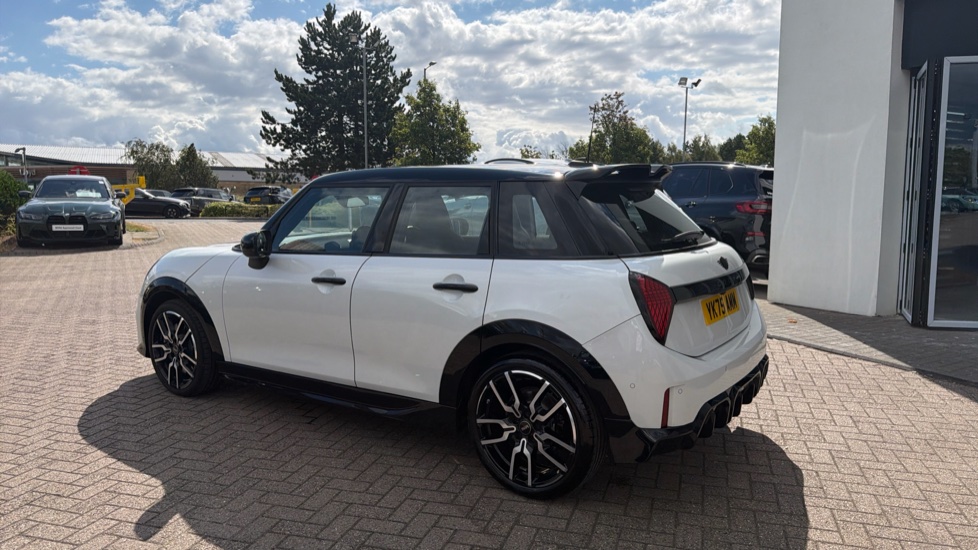 MINI Cooper 1.5 C Sport 5dr Auto Petrol Hatchback - Image 41