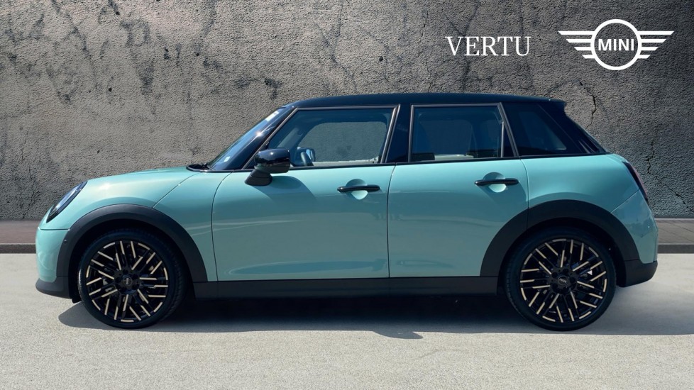 MINI Hatchback 1.5 Cooper Classic 5dr Petrol Hatchback - Image 3