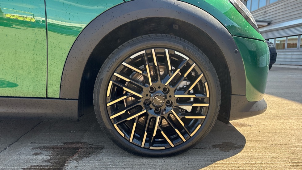 MINI Cooper 2.0 S Exclusive [Level 2] 5dr Auto Petrol Hatchback - Image 14