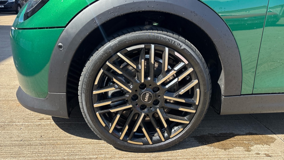 MINI Cooper 2.0 S Exclusive [Level 2] 5dr Auto Petrol Hatchback - Image 26