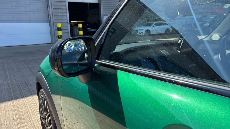 MINI Cooper 2.0 S Exclusive [Level 2] 5dr Auto Petrol Hatchback - Image 27