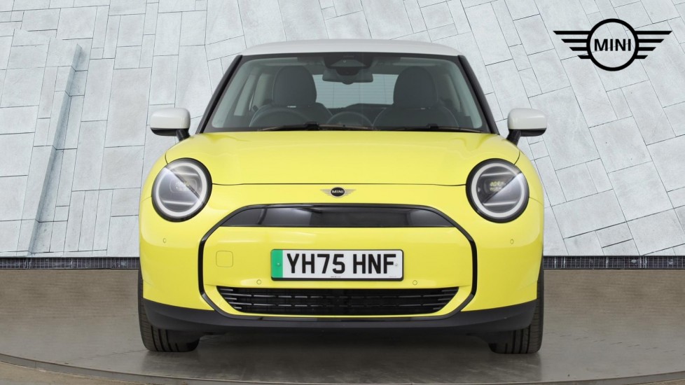 MINI Cooper 135kW E Classic 41kWh 3dr Auto Electric Hatchback - Image 16