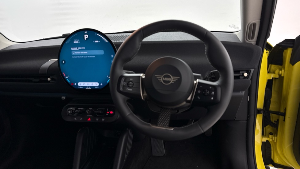 MINI Cooper 135kW E Classic 41kWh 3dr Auto Electric Hatchback - Image 5
