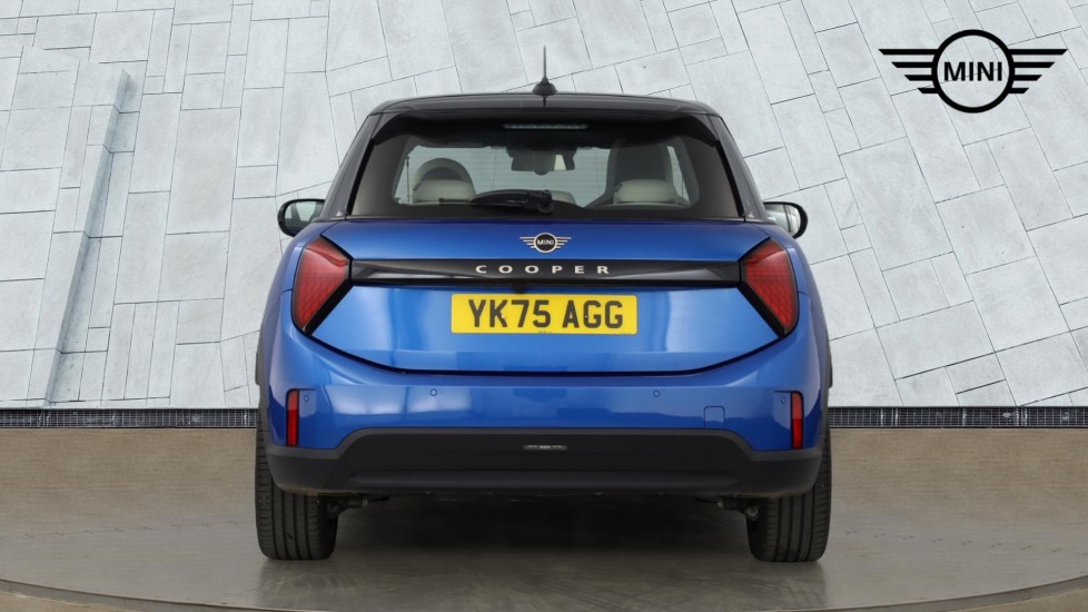 MINI Cooper 1.5 C Exclusive 5dr Auto Petrol Hatchback - Image 15