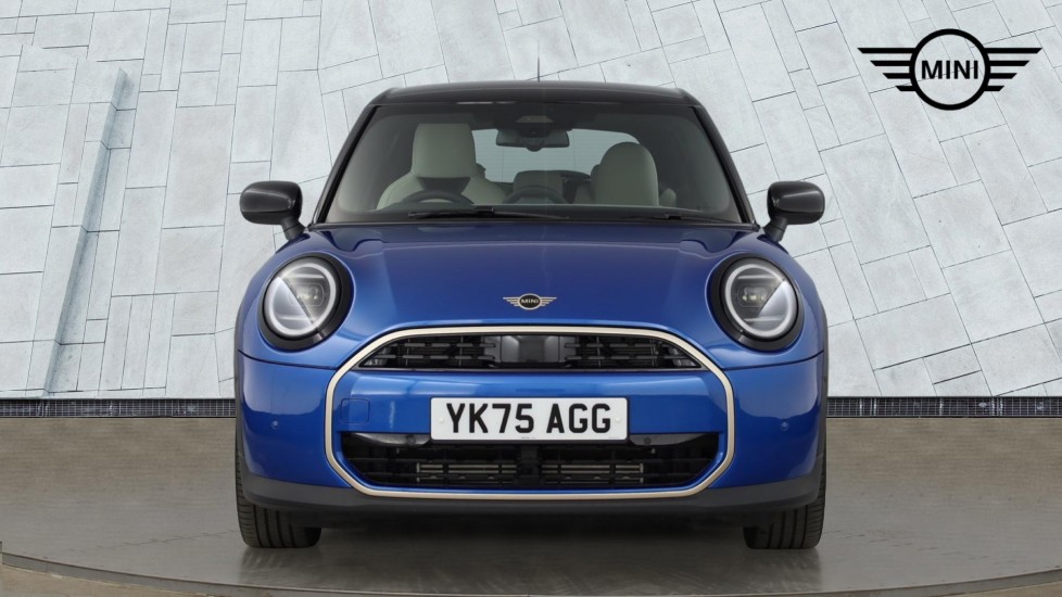 MINI Cooper 1.5 C Exclusive 5dr Auto Petrol Hatchback - Image 16