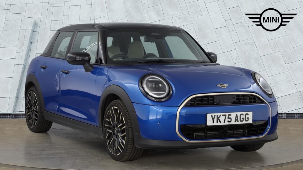 MINI Cooper 1.5 C Exclusive 5dr Auto Petrol Hatchback - Image 1
