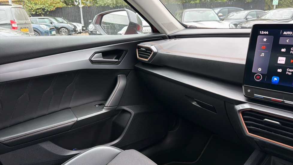CUPRA Formentor 1.4 eHybrid 204 V1 5dr DSG Estate - Image 24