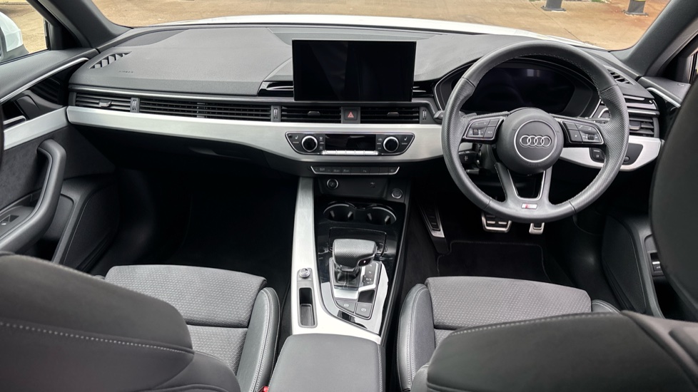 Audi A4 35 TFSI S Line 4dr S Tronic Petrol Saloon - Image 4