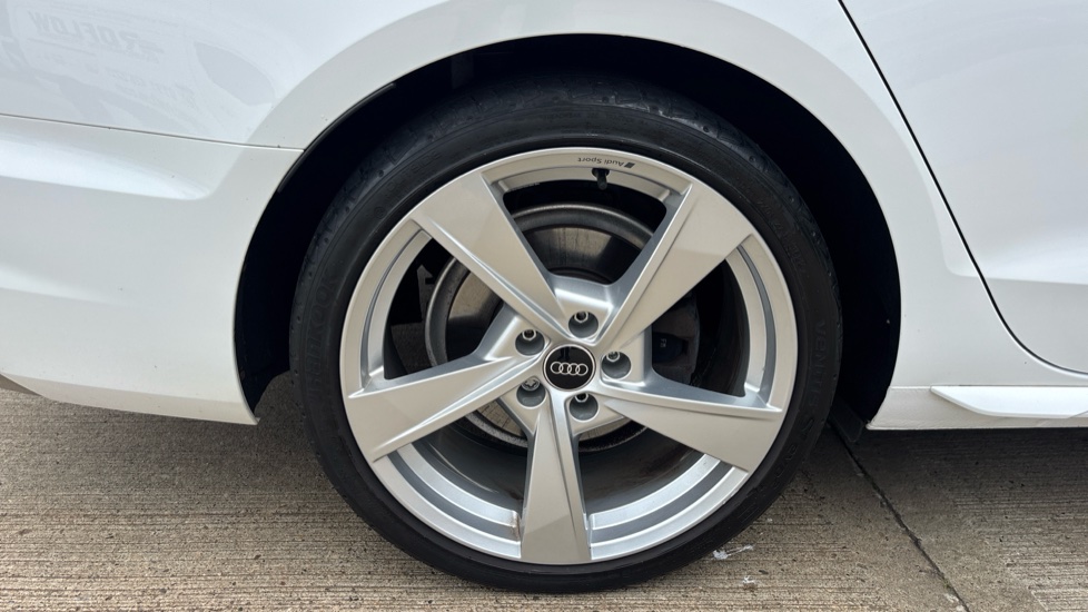 Audi A4 35 TFSI S Line 4dr S Tronic Petrol Saloon - Image 33