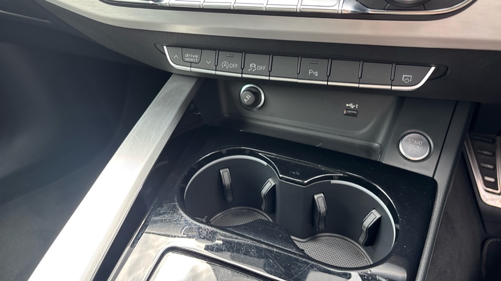 Audi A4 35 TFSI S Line 4dr S Tronic Petrol Saloon - Image 52