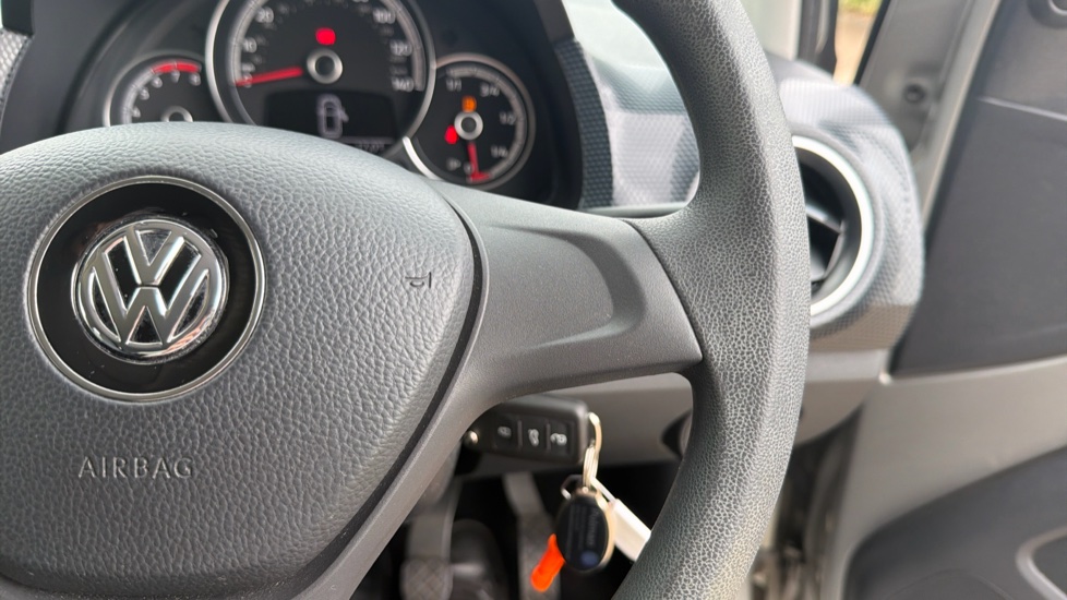 Volkswagen Up 1.0 Move Up 5dr Petrol Hatchback - Image 18