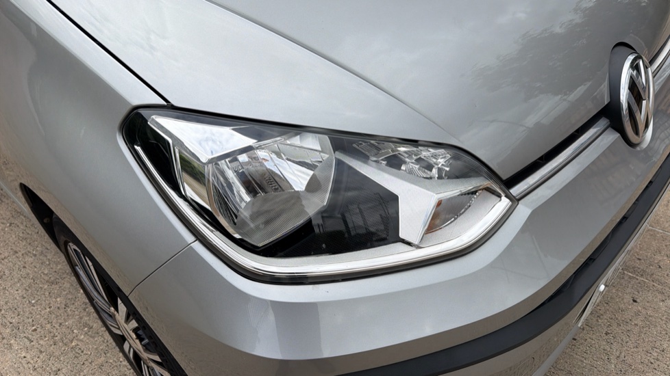 Volkswagen Up 1.0 Move Up 5dr Petrol Hatchback - Image 23