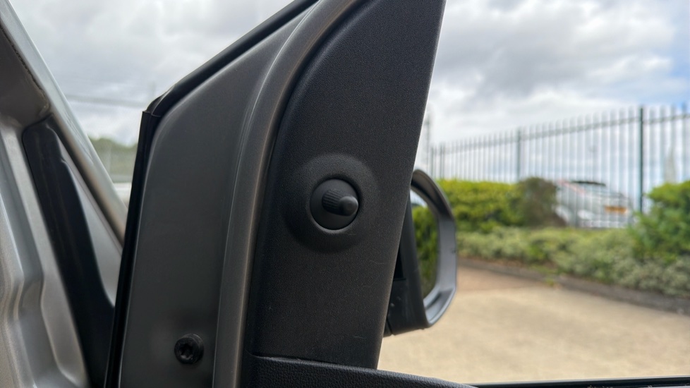 Volkswagen Up 1.0 Move Up 5dr Petrol Hatchback - Image 36